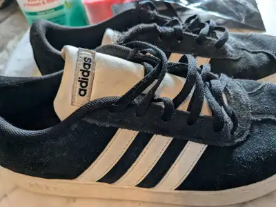 Adidas Sneakers Size 7, View more