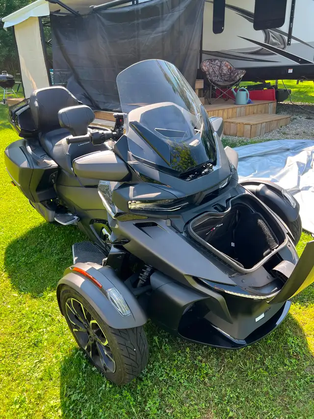2023 Can Am Spyder RT Limited with addons in Touring in St. Catharines - Image 6