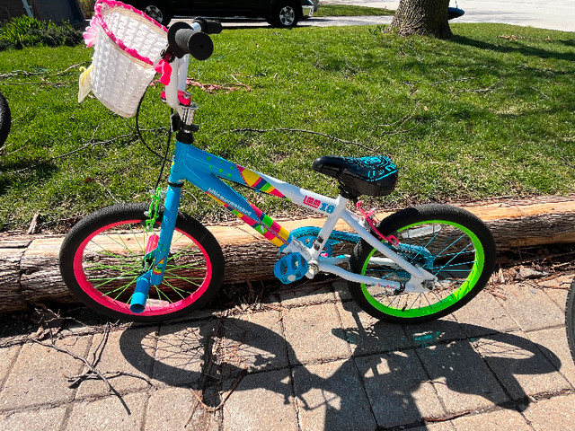 Girls (age 6/7 ) bike in Kids in Markham / York Region - Image 3