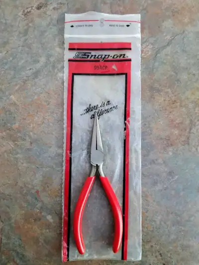 New / TALON GRIP 6 Inch Needle Nose Pliers ( Red ) Made In USA # 95ACP