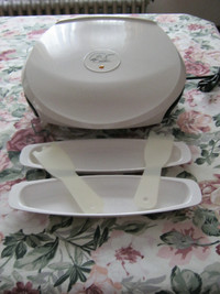NEVER USED George Foreman Grill, Model # GR30 & 2 recipe books