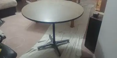 Round table, View more