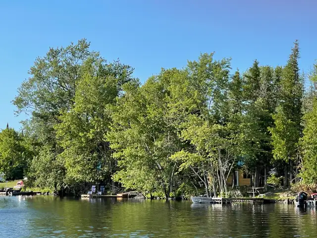 kawartha lakeside trailer sites & cabins  in Ontario in Canada - Image 11