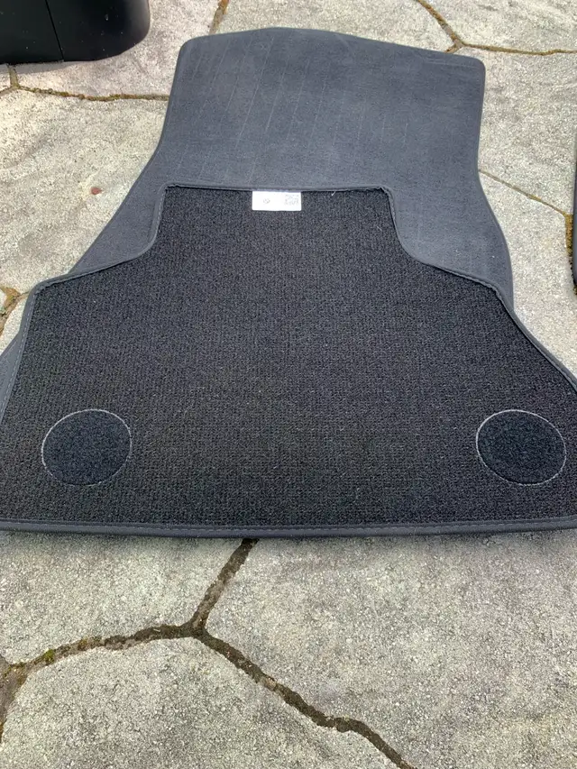 BMW X5 OEM Summer Mats in Other Parts & Accessories in Ottawa - Image 4