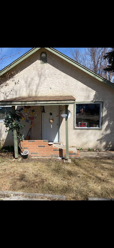 Was left in poor condition by renter 2 Lots R5 zone Good value for Reno or new build. Great location...