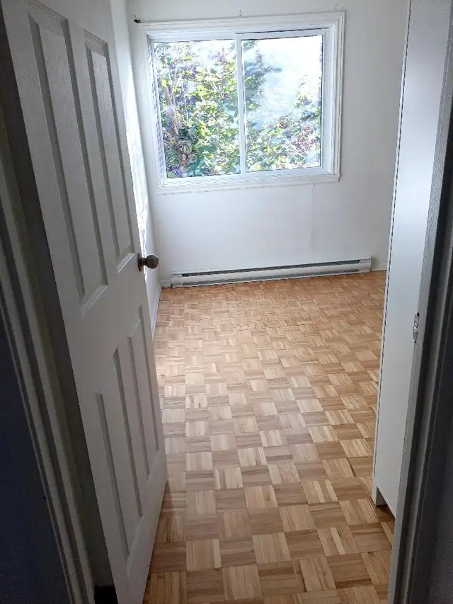 Chambre à louer, Longueuil