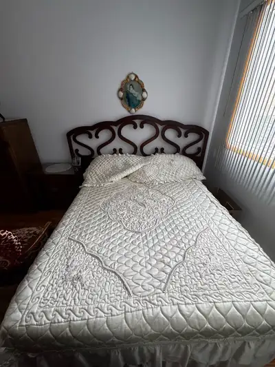 Lit double/bed, View more