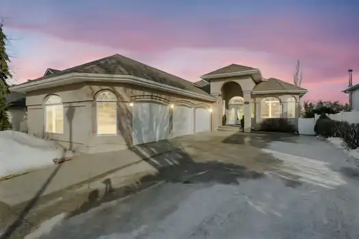 Custom Walkout Bungalow