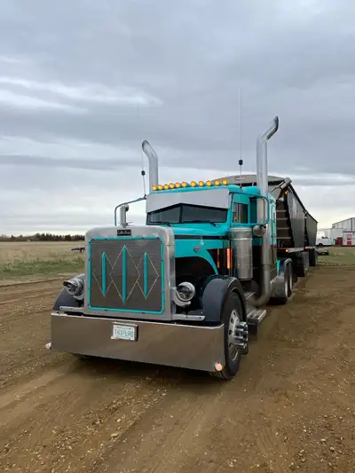 2004 Peterbilt 379L -12.7L 60 series Detroit. Model GK Just dropped it in last year. Cracked block o...
