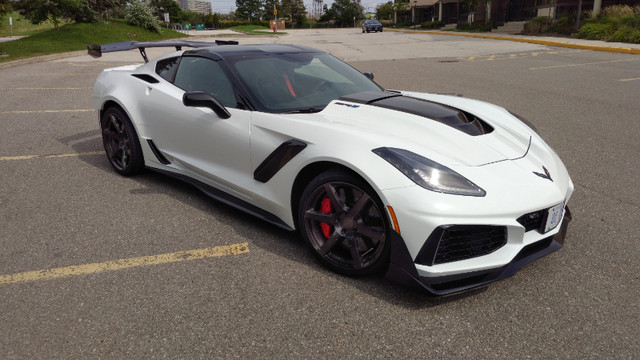 2019 Chevrolet Corvette ZR1 dans Autos et camions  à Région de Mississauga/Peel - Image 2