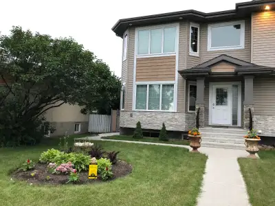 Furnished Room - NAIT, Royal Alex, Transit, Kingsway Mall