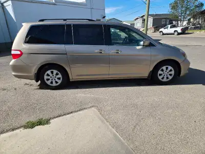 Hi I'm looking to sell our 2005 Honda Odyssey the vehicle runs and drives perfect it does need a lit...