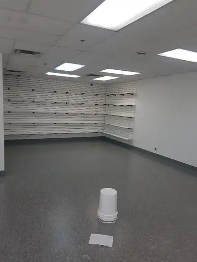 Office space 1,100 sq. ft. for rent in Concord - Jane and Highway 7 area - minutes from the TTC Open...