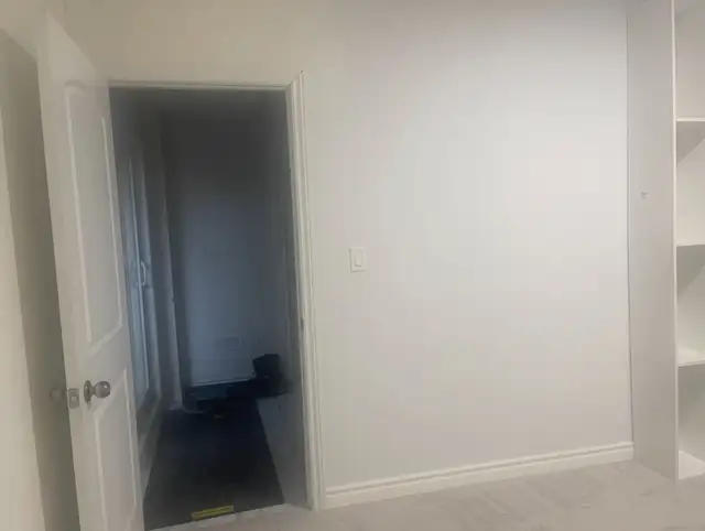 Basement private room for rent in Room Rentals & Roommates in Oshawa / Durham Region - Image 3