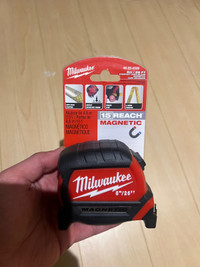 “Brand New” Milwaukee Tool 8 m/26 ft. x 1 -inch Compact Magnetic