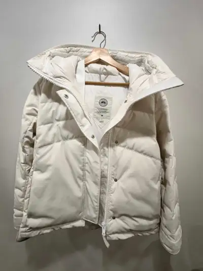 Women's Canada Goose Elmvale Parka LG Limited edition Humanature model Colour is Greige Great condit...
