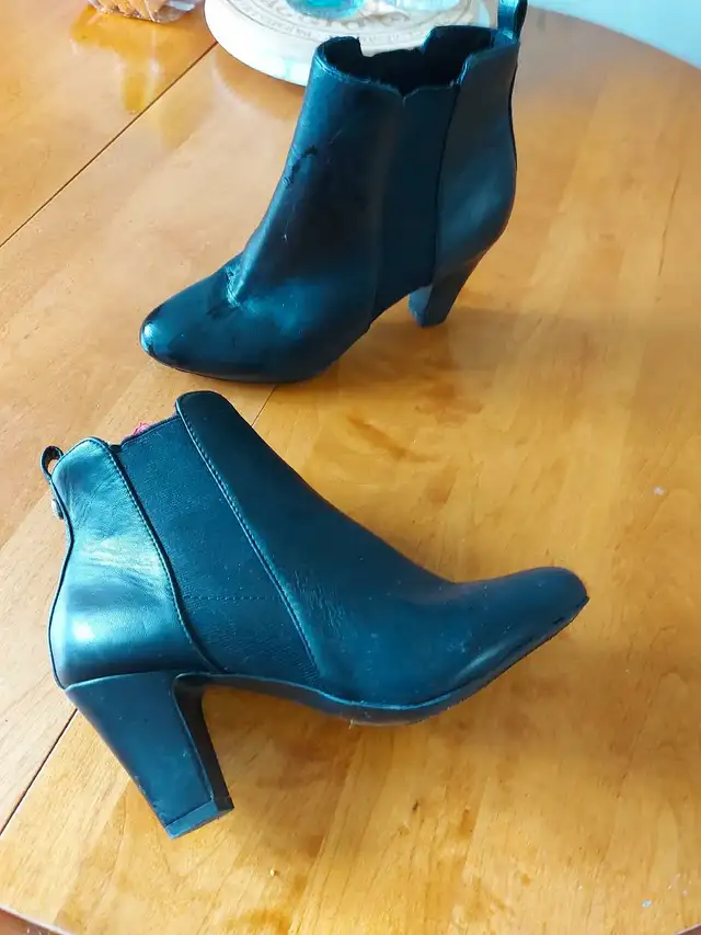 Leather boots 2 " heel in Women's - Shoes in Peterborough - Image 2