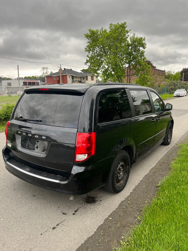 dodge grand caravan 2013 dans Autos et camions  à Ville de Montréal - Image 4