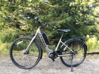 Electric hybrid bike – Trek Verve +2 – less than 100 km