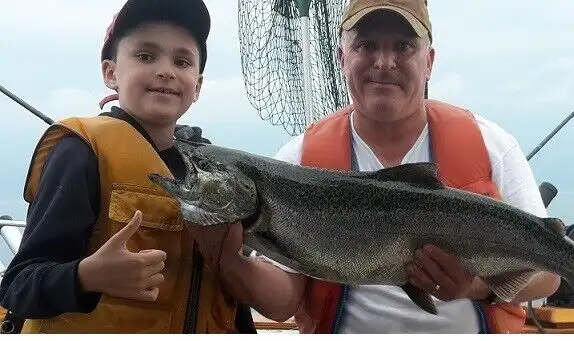 Salmon Catcher Fishing 4 hrs $380, up to 4 fisherman special628643644677141214