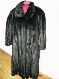 Manteau d'hiver en fourrure synthétique, noir