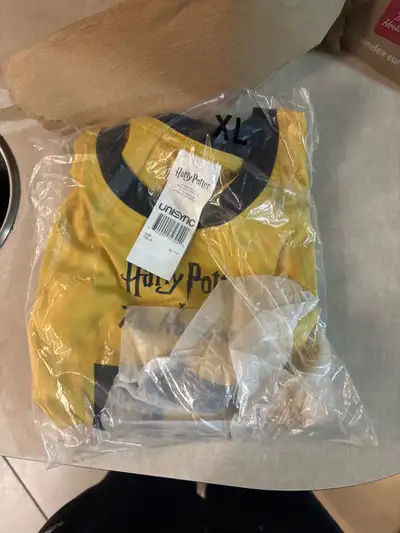 Tim Hortons Harry Potter yellow T shirt, View more