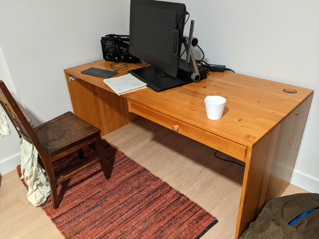 Wooden Pine Desk in Desks in City of Halifax - Image 2