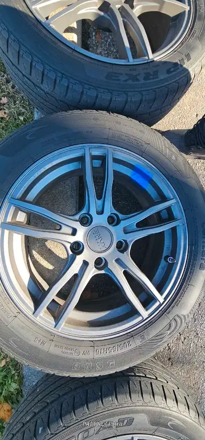 16-inch rims with used tires 205 55R16! Fitment 114.3 ×5 Hyundai elantra Infinity ,lexus,Honda, lexu...