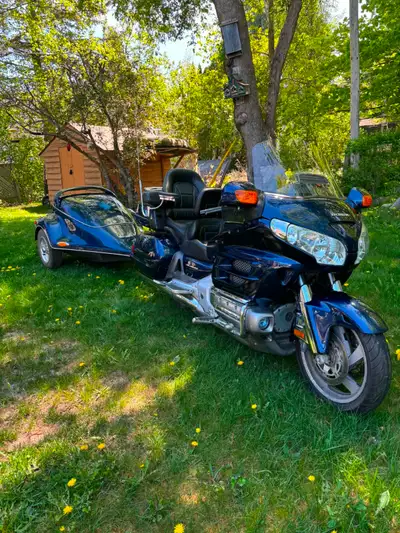 Well loved 2007 Honda Gold Wing GL 1800 AL7 with lots of upgrades. Upgrades include: dragon wings ai...