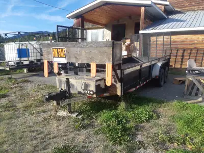 NOT ON THE MARKET YET. VALEMOUNT BUILDING FOR SALE . GREAT FOR INTERNATIONAL HOSTEL, SMALL ENGINE OR...
