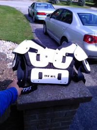 FOOTBALL TPX M-L CHEST PROTECTOR