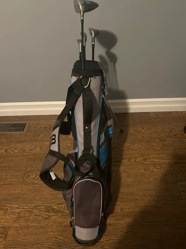 Used children set left handed golf clubs in Golf in Owen Sound - Image 10