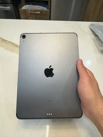 I'm selling my iPad Air 4th generation with 256GB of storage. This sleek device is in good condition...