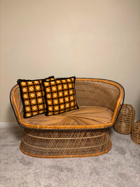 Vintage Wicker/Ratan Love Seat