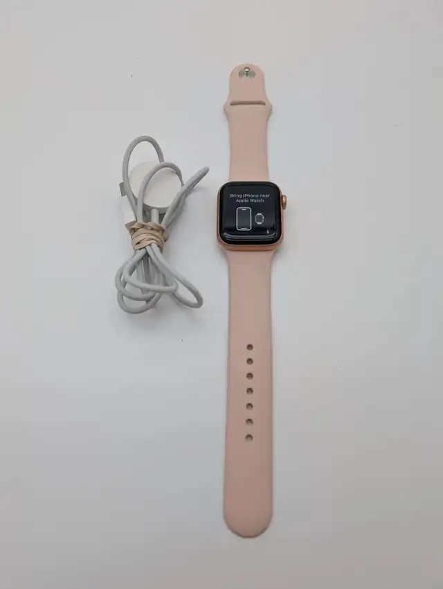 (B710) Apple Watch Series 5 A2094 Smart Watch