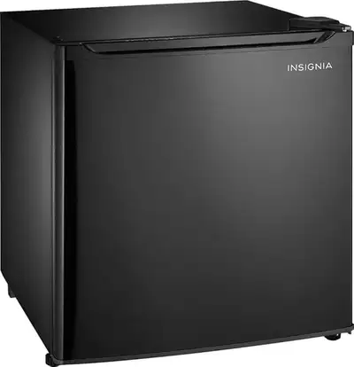 Insignia Compact 1.7 Cu. Ft. Freestanding Bar Fridge (NS-CF17BK9) - Black Used, Minor Dents, Well wo...