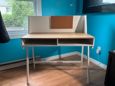 Computer desk/pupitre, View more