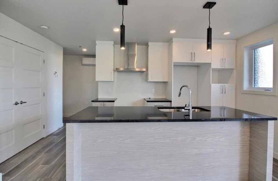 Condo 4 ½ haute gamme 2