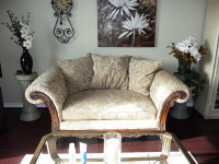 LOVE SEAT