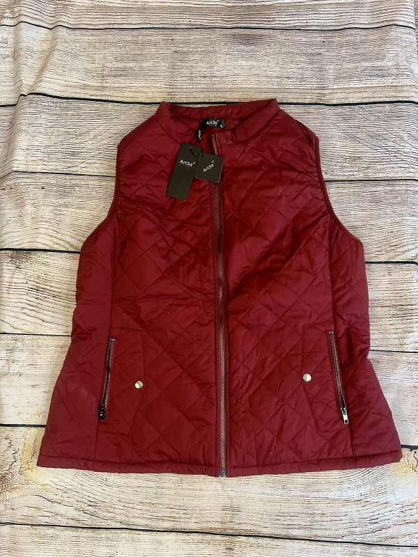 Gilet matelassé -ART3D- Dark Red Quilted Vest in Women's - Tops & Outerwear in Gatineau