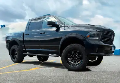 2013 RAM 1500 Sport 4x4 – Ready to Tackle Anything, Everywhere Are you looking for a truck that’s as...