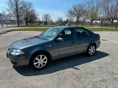 Selling my 2009 Volkswagen Jetta City, this sedan offers a reliable and economical driving experienc...