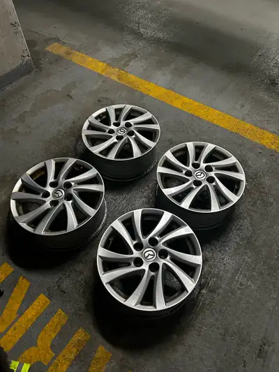 Text me at 902-333-1453 if interested. Selling a set of four 16" Mazda rims. They're structually goo...