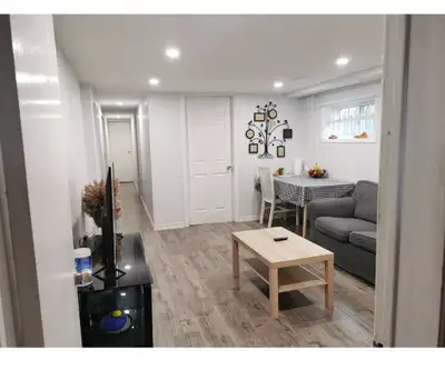 A cozy room close to Seneca available from July 25