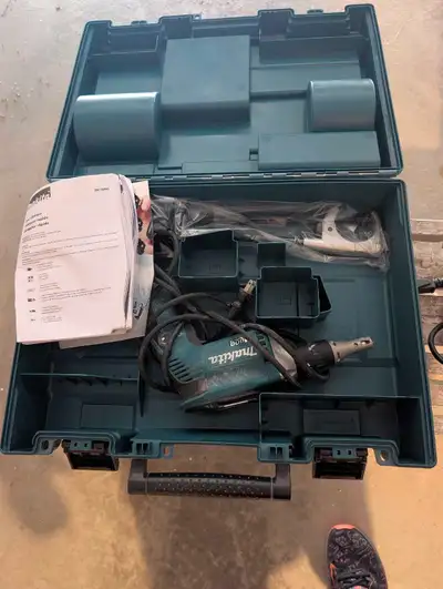 Makita Drywall Screwdriver pre-owned+hard case Text 6479895549 Oshawa