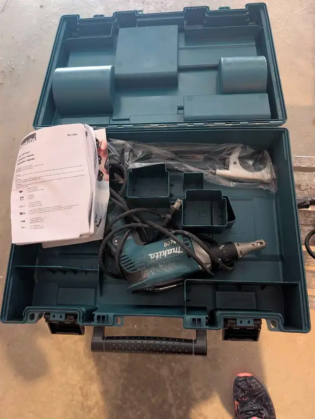 Makita Drywall Screwdriver in Other in Oshawa / Durham Region - Image 2