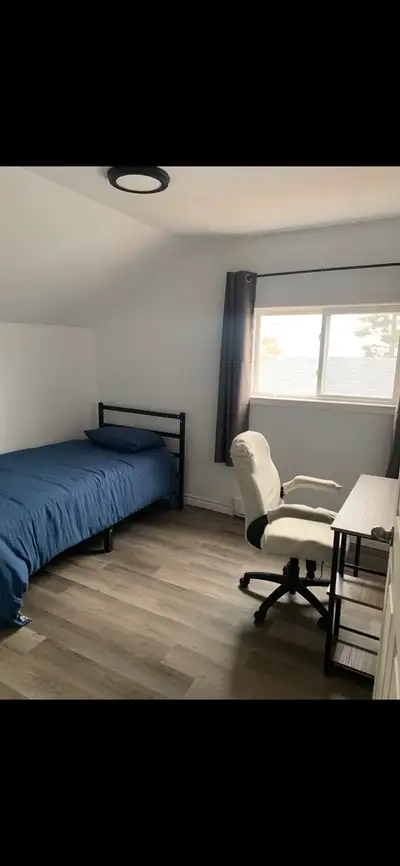 Cozy room in New Waterford