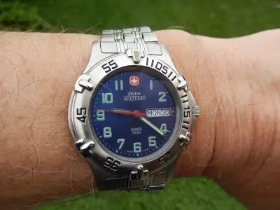 MONTRE VINTAGE SWISS MILITARY POUR HOMME, View more