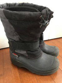 Boys winter boots -size 13