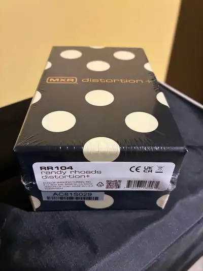 MXR Randy Rhoads édition spéciale distorsion + scellé RR104 à pois 1ère édition La pédale MXR RR104...